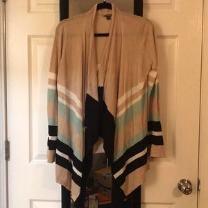 Lightweight Dana Buchman cardigan
